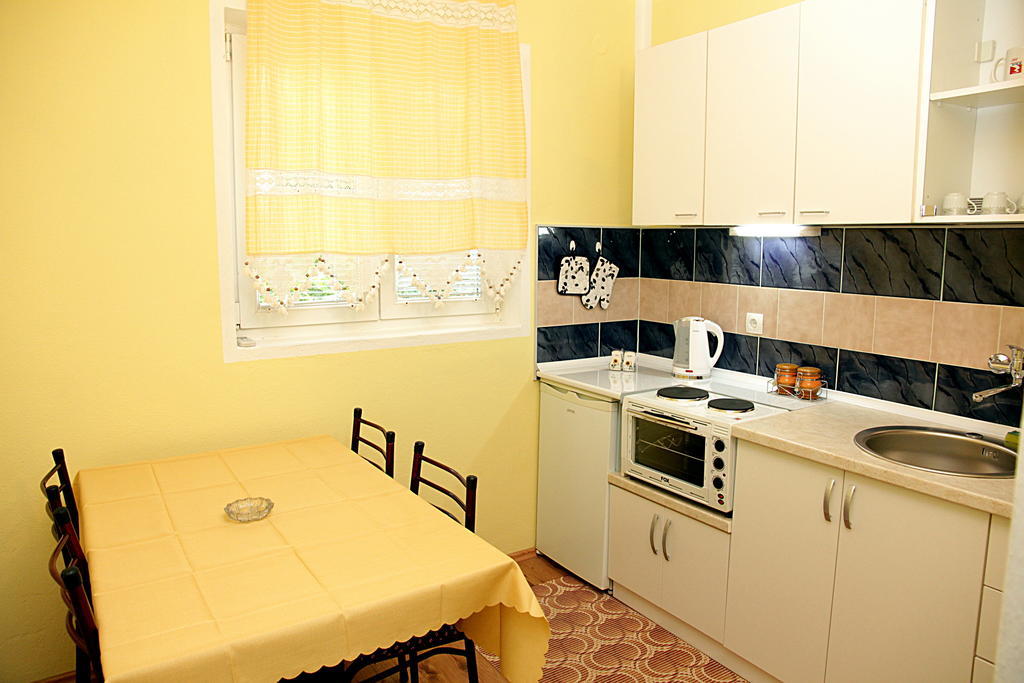 Apartmani Jovanovic Petrovac Szoba fotó