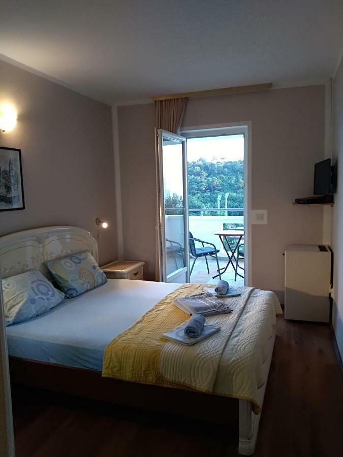 Apartmani Jovanovic Petrovac Kültér fotó