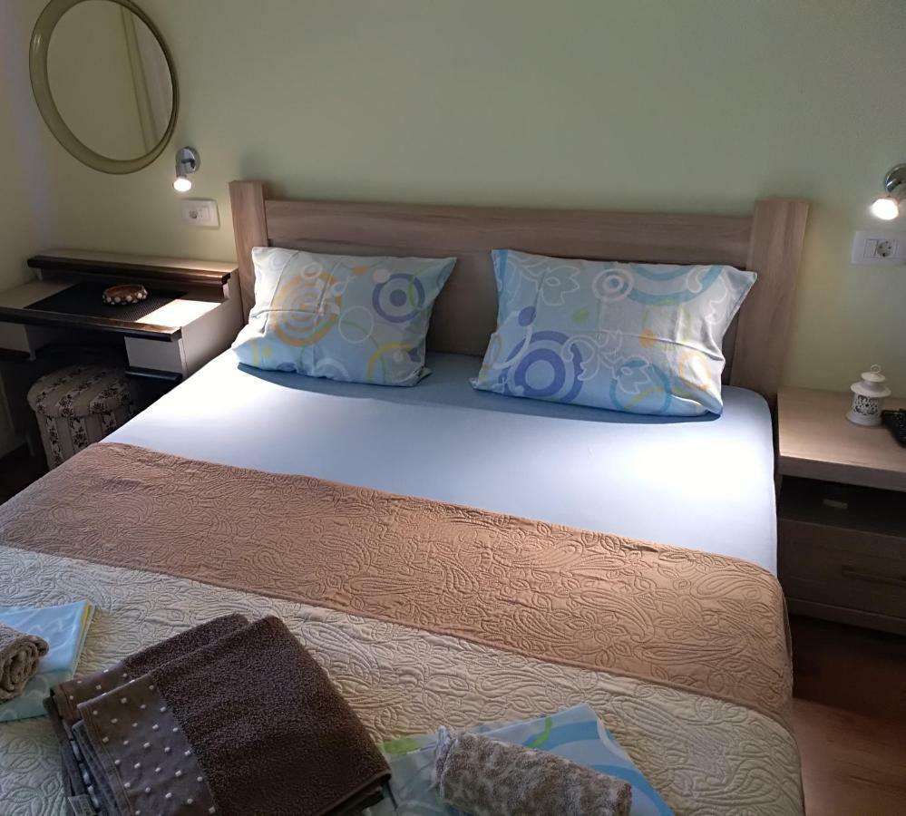 Apartmani Jovanovic Petrovac Kültér fotó
