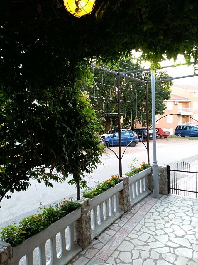 Apartmani Jovanovic Petrovac Kültér fotó