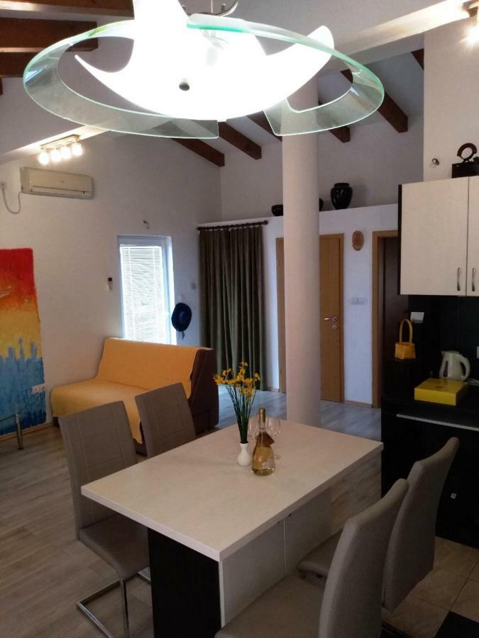 Apartmani Jovanovic Petrovac Kültér fotó