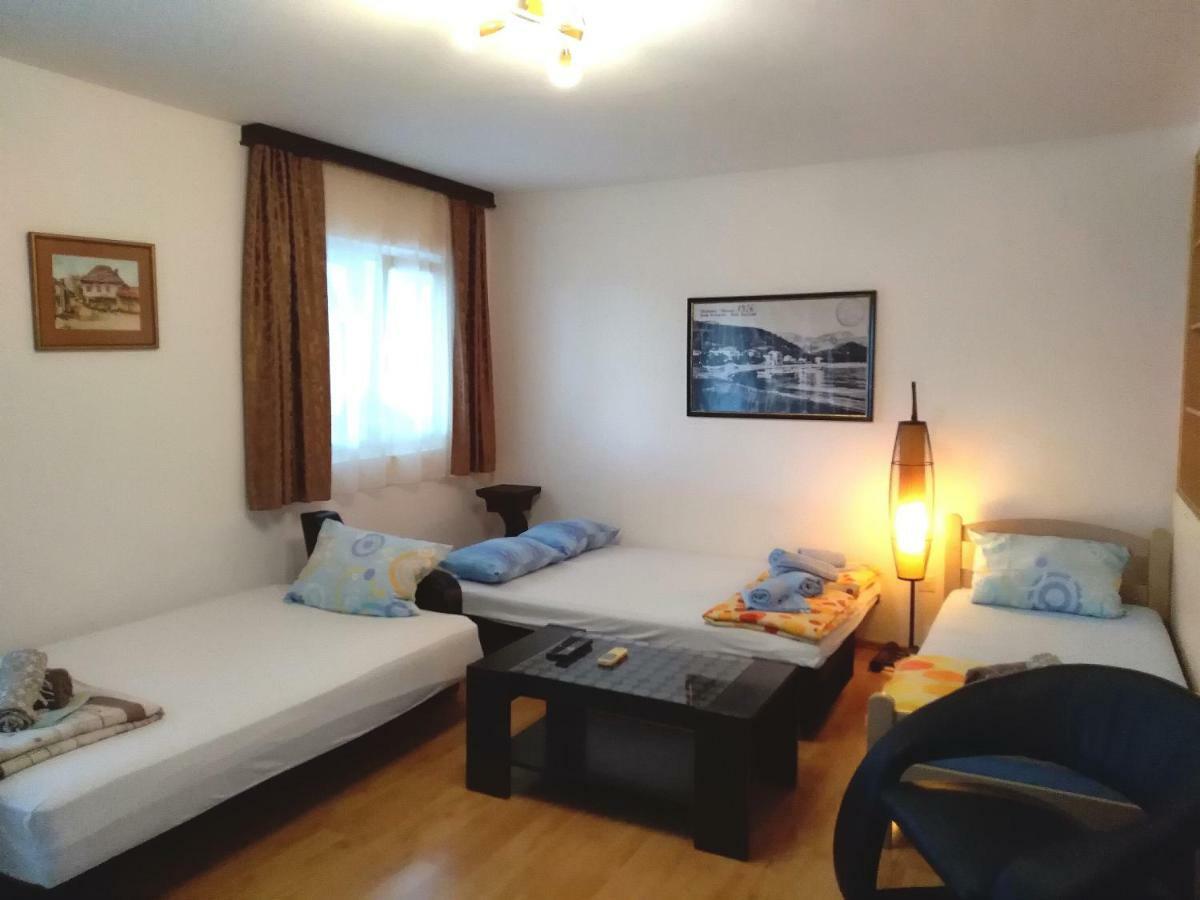 Apartmani Jovanovic Petrovac Kültér fotó
