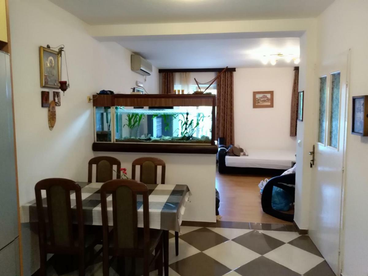 Apartmani Jovanovic Petrovac Kültér fotó