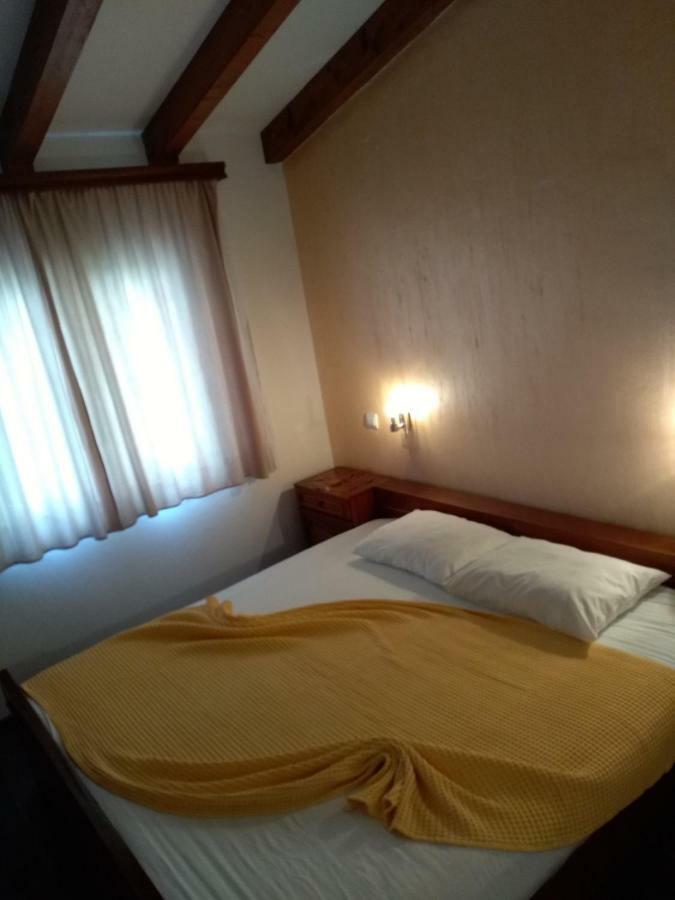 Apartmani Jovanovic Petrovac Kültér fotó